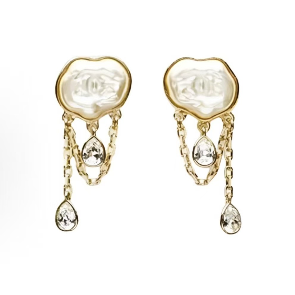 샤넬 25A 이른가을 컬렉션 크리스털 디테일 이어링 남녀공용 골드