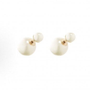 디올 트리발 진주 자개 이어링 여성용 화이트