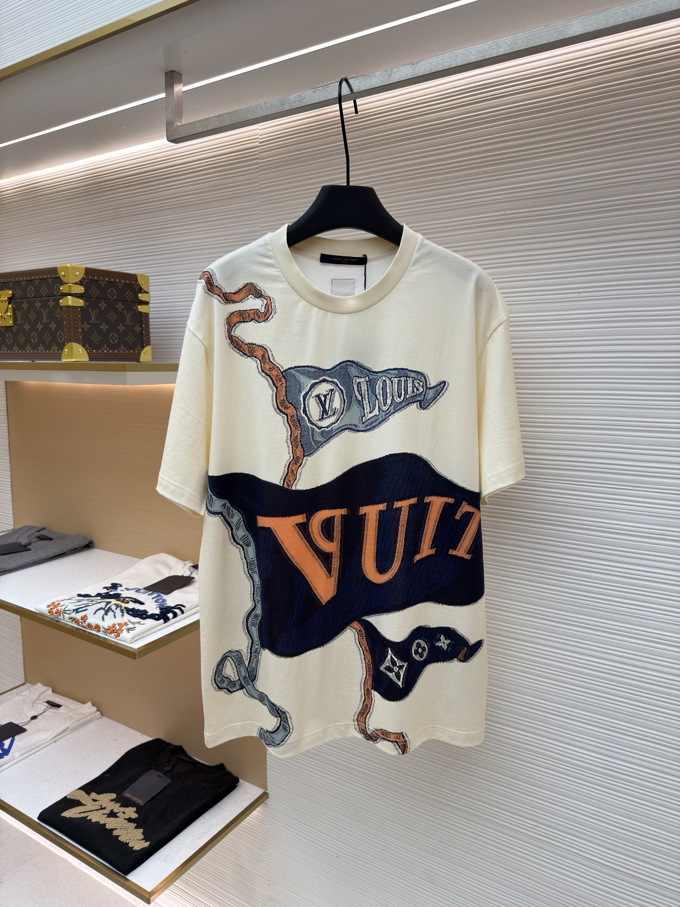 루이비통 레터 로고 프린트 반팔 티셔츠 (X공장)