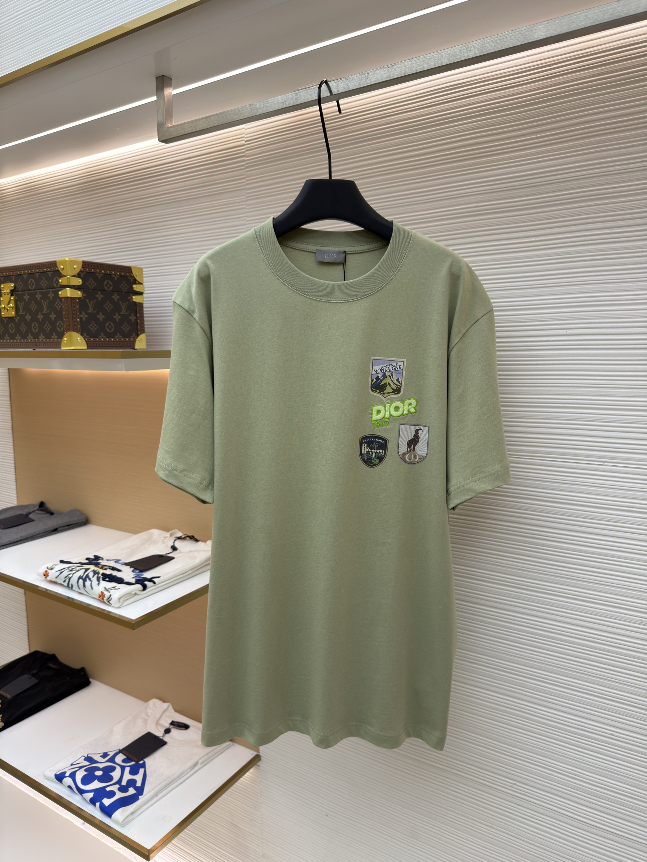 디올 마운틴 멀티컬러 패치 반팔 티셔츠 (X공장)