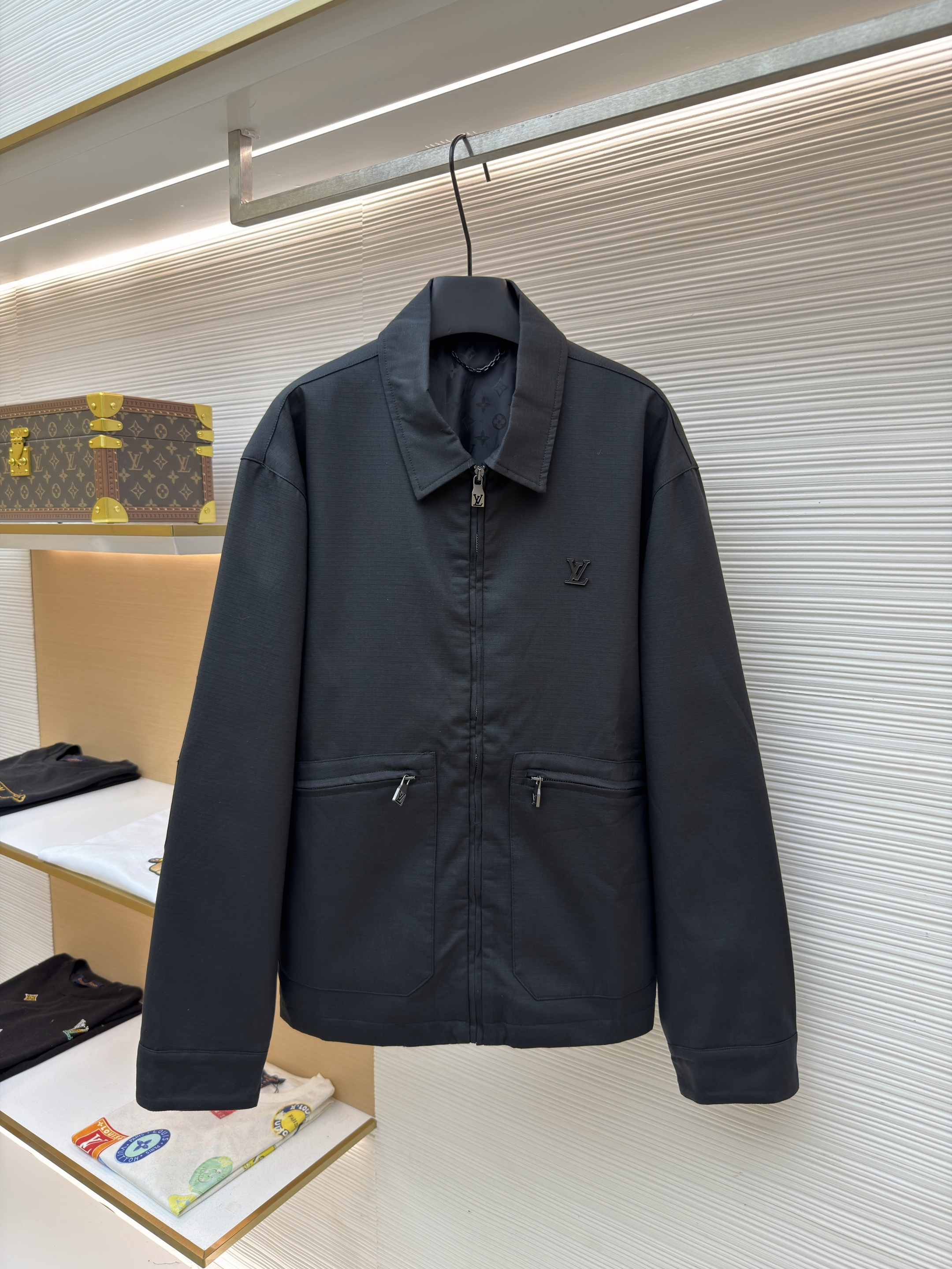 루이비통 코튼 셔츠 칼라 지퍼 포켓 로고 긴팔 워크웨어