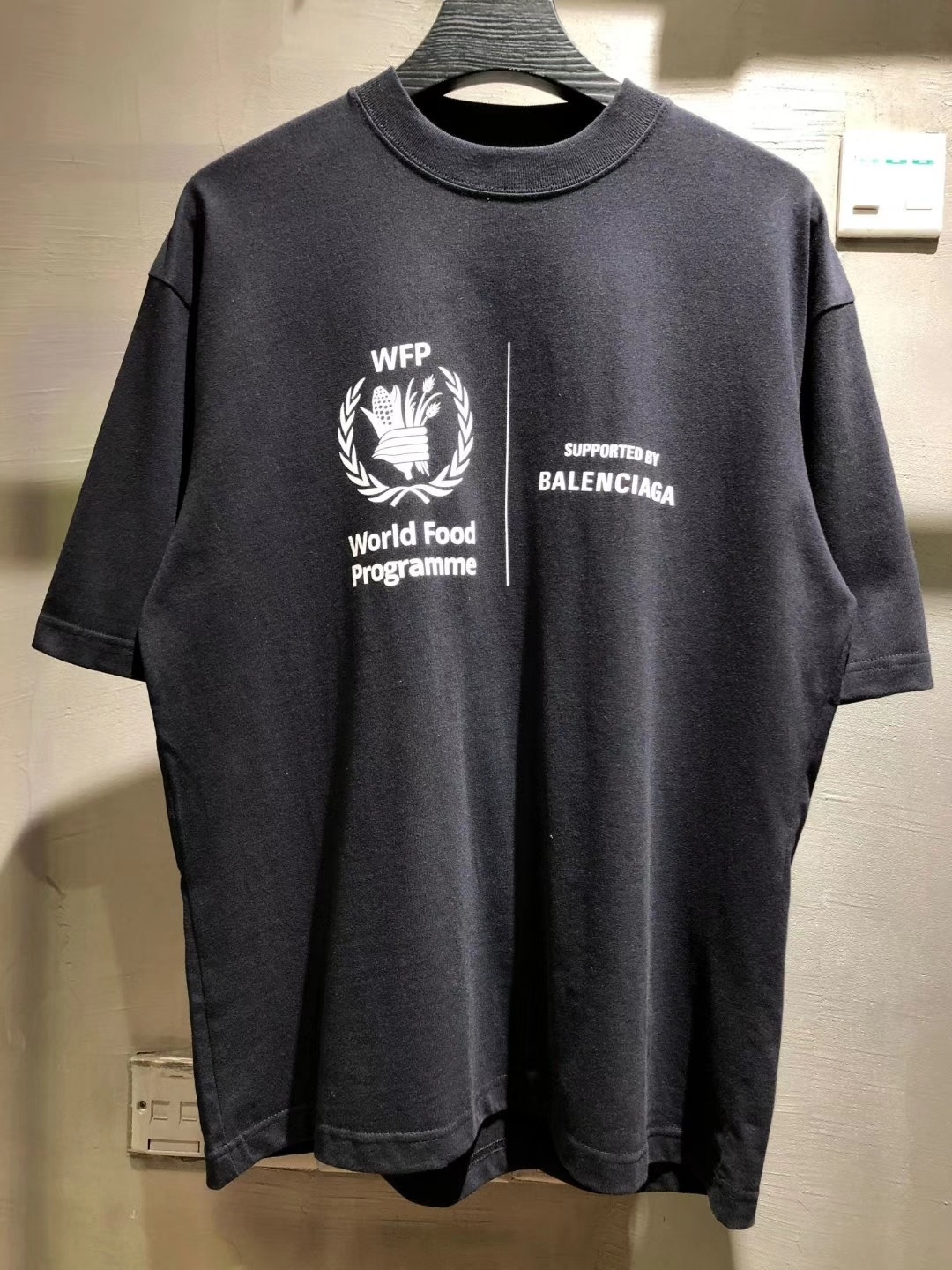 발렌시아가 2020SS WFP 그래픽 반팔 티셔츠