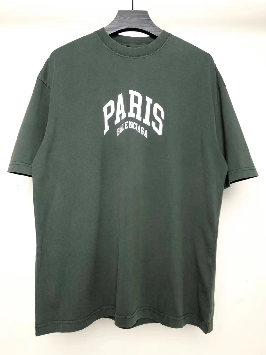 발렌시아가 2022 파리 그래픽 반팔 티셔츠 그린