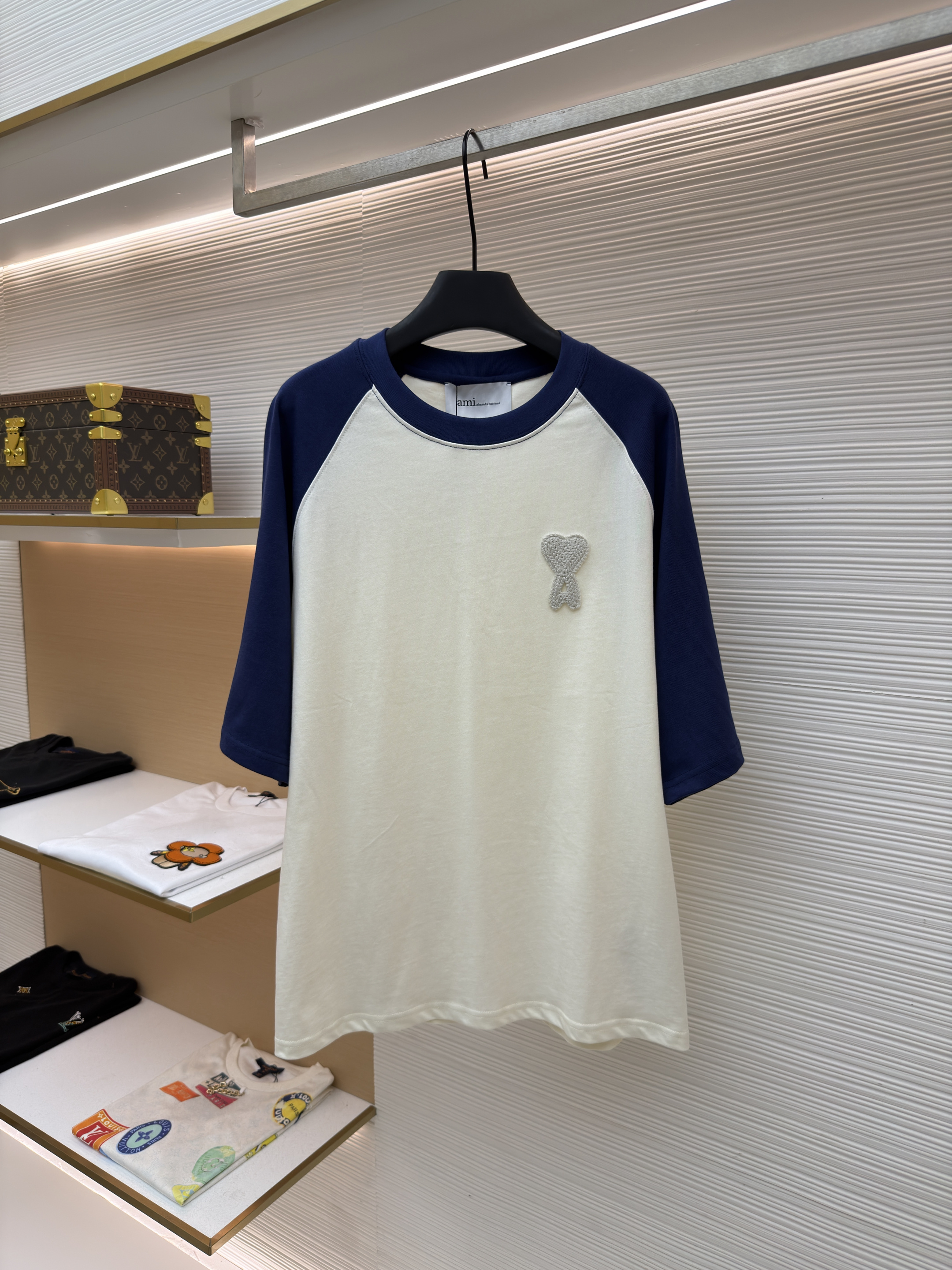 Ami Paris 크로셰 니트 패치 반팔 티셔츠 (블루/화이트 배색) (X공장)